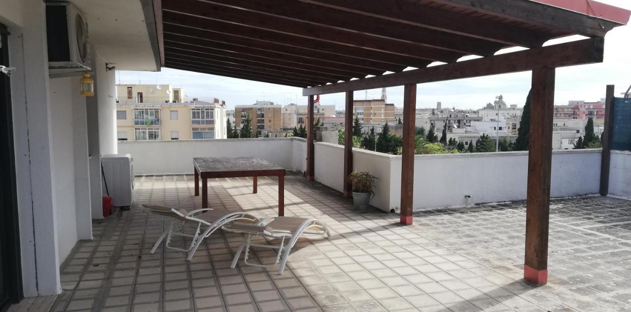 Piccolo Attico Apartamento Lecce Exterior foto
